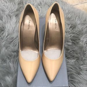 Brand new never worn patent leather pumps